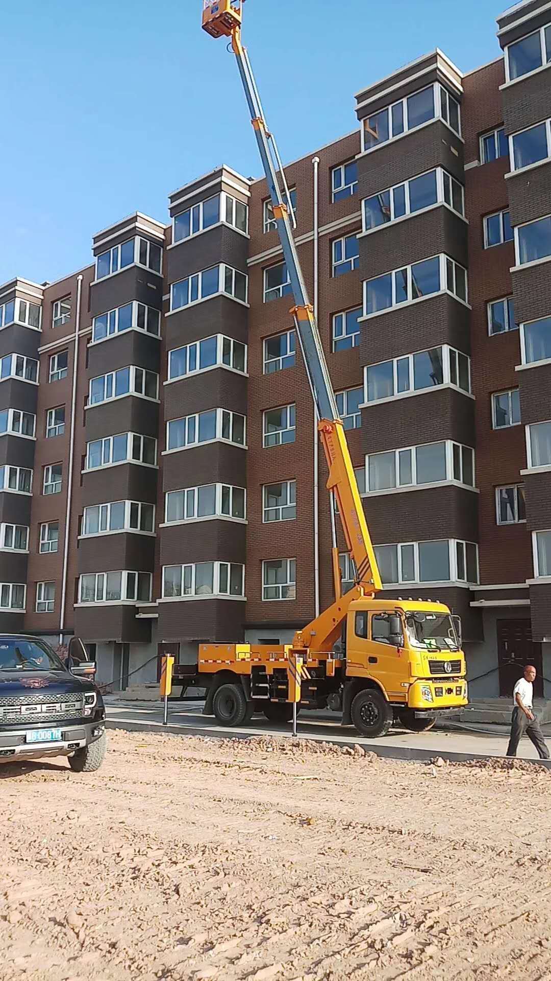 東風28米高空作業車